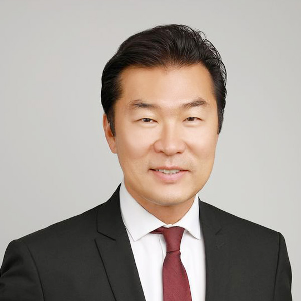Peter Paik, Weyland Management Group
